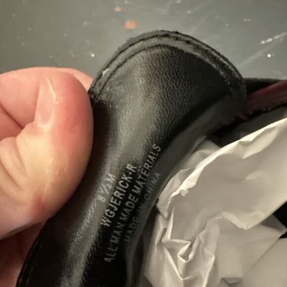 Guess Maroon Red Patent Leather Platform Loafers Shoes Women’s 8.5 - BP - Picture 10 of 15